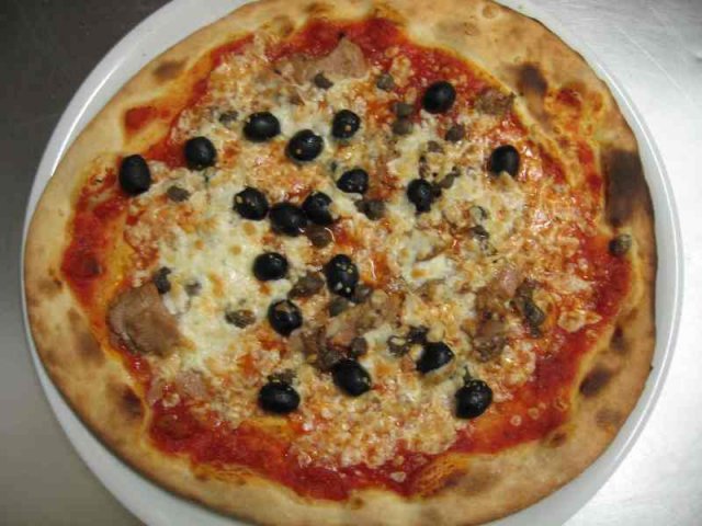 7 receitas de pizza siciliana para provar um sabor diferente e delicioso